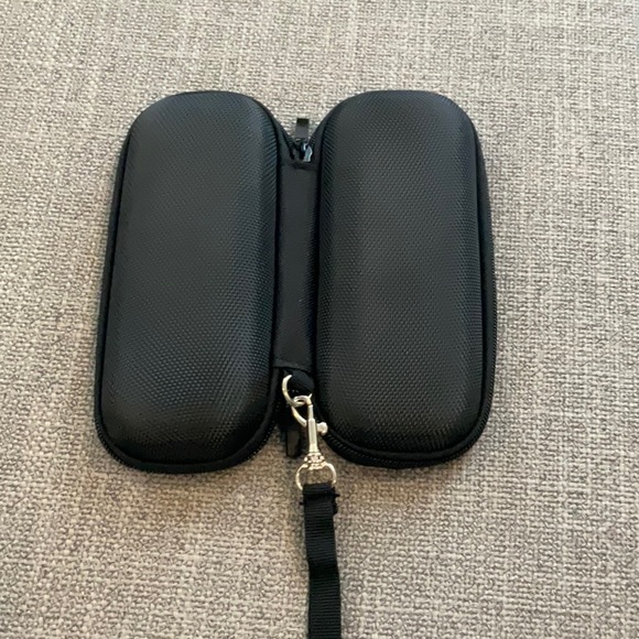 Carry case - Picture 5 of 6